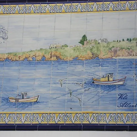Atlantida Guest house *