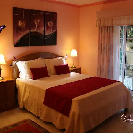 Atlantida Guest house *