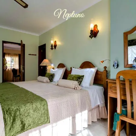 Atlantida Гостевой дом Лагуш